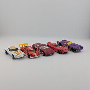 5 Hot Wheels Fantasy & Race Cars Bundle – Super Blitzen, The Gov’ner & More